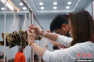 亚运女子800米：王春雨获得铜牌 饶欣雨第四